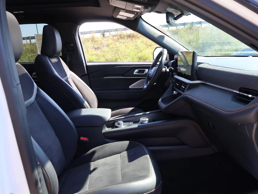 2026 Ford Explorer Tremor - Photo 9