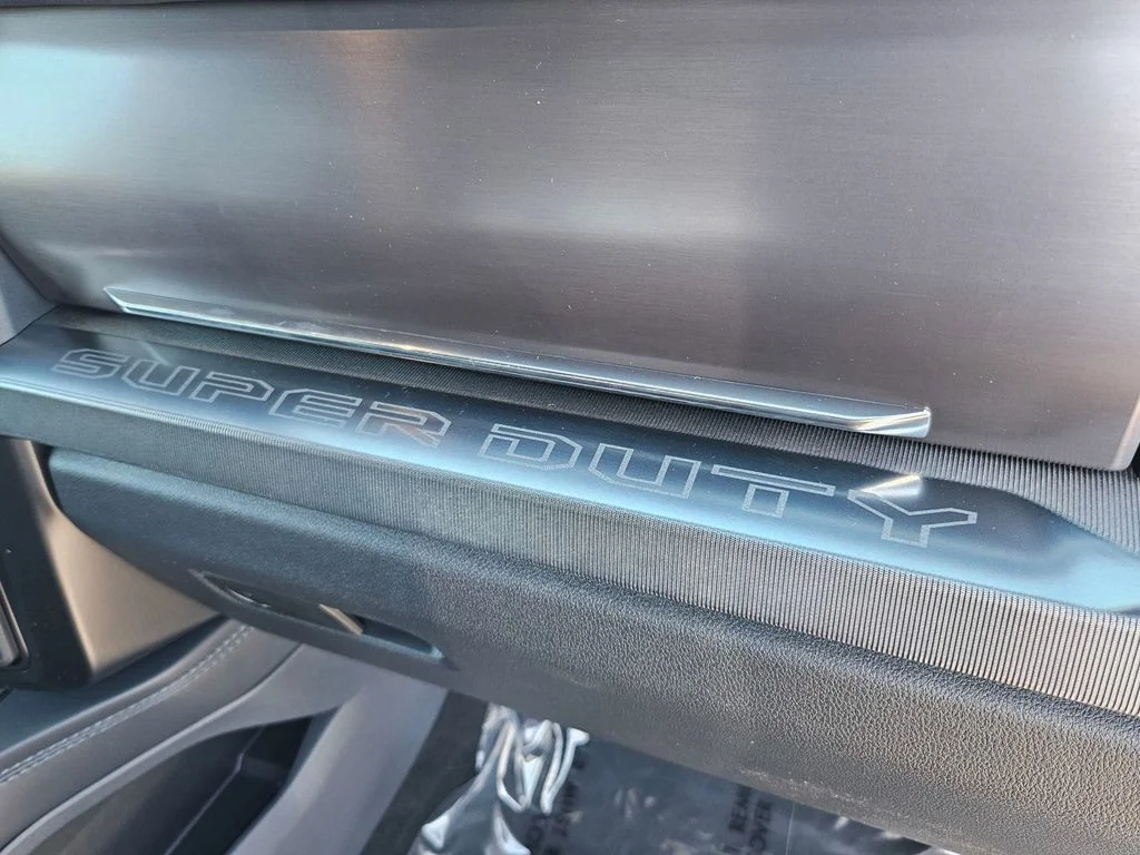 2026 Ford F-350 Super Duty Platinum - Photo 40
