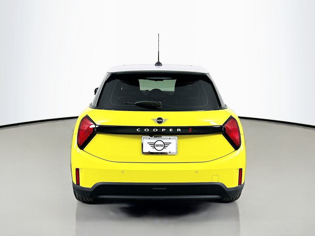 Used 2025 Yellow MINI Signature Plus image 6