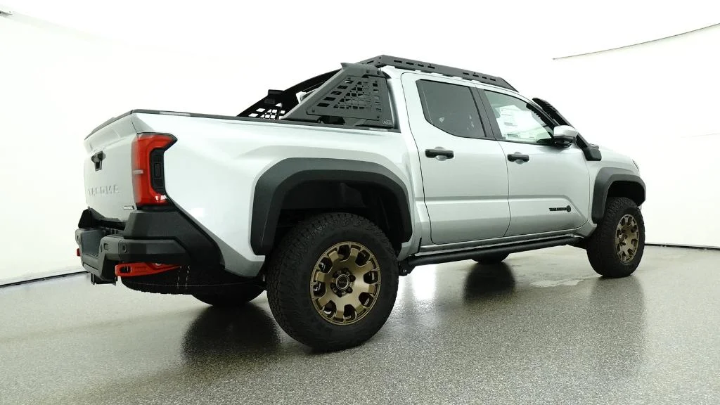 New 2026 Celestial Silver Metallic Toyota Trailhunter image 3