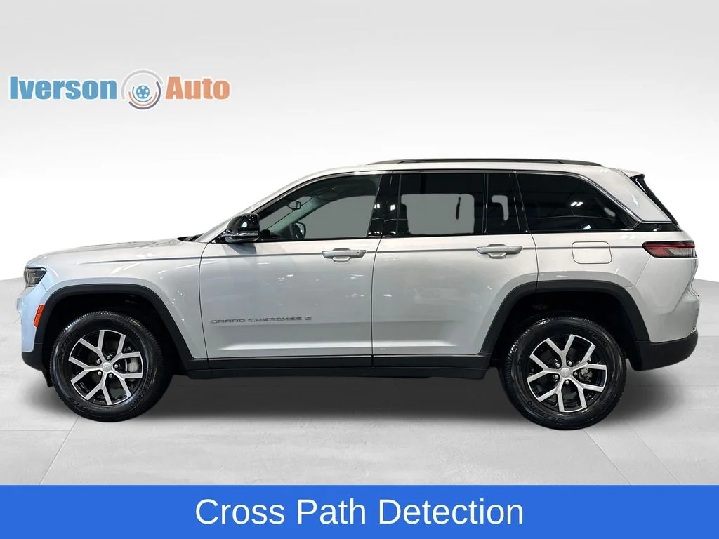 Used 2024 Silver Jeep Limited image 10