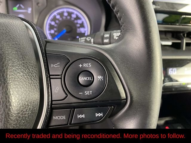 Used 2021 White Toyota LE image 15