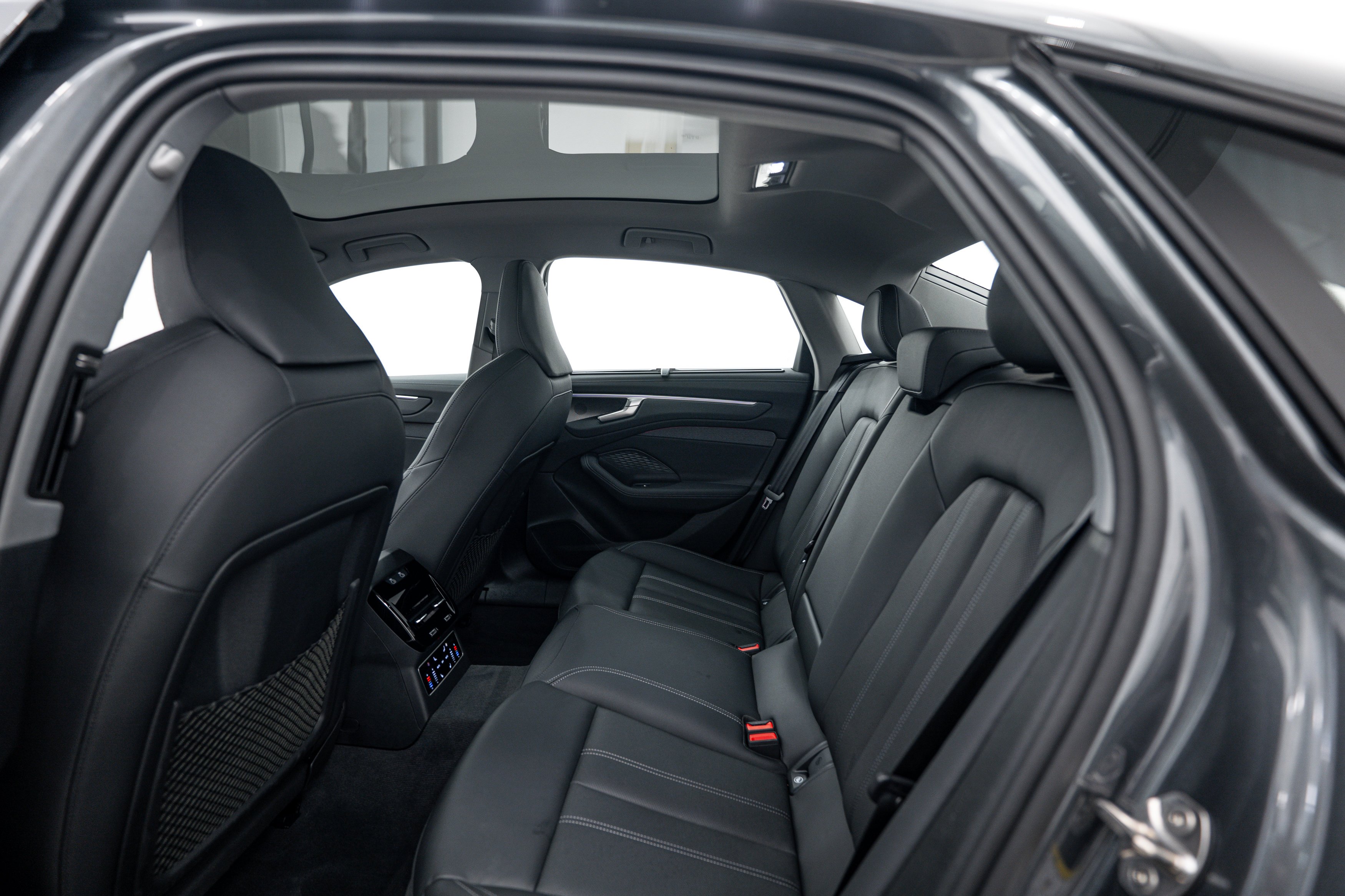 Used 2026 Daytona Gray Pearl Effect Audi Premium Plus image 18