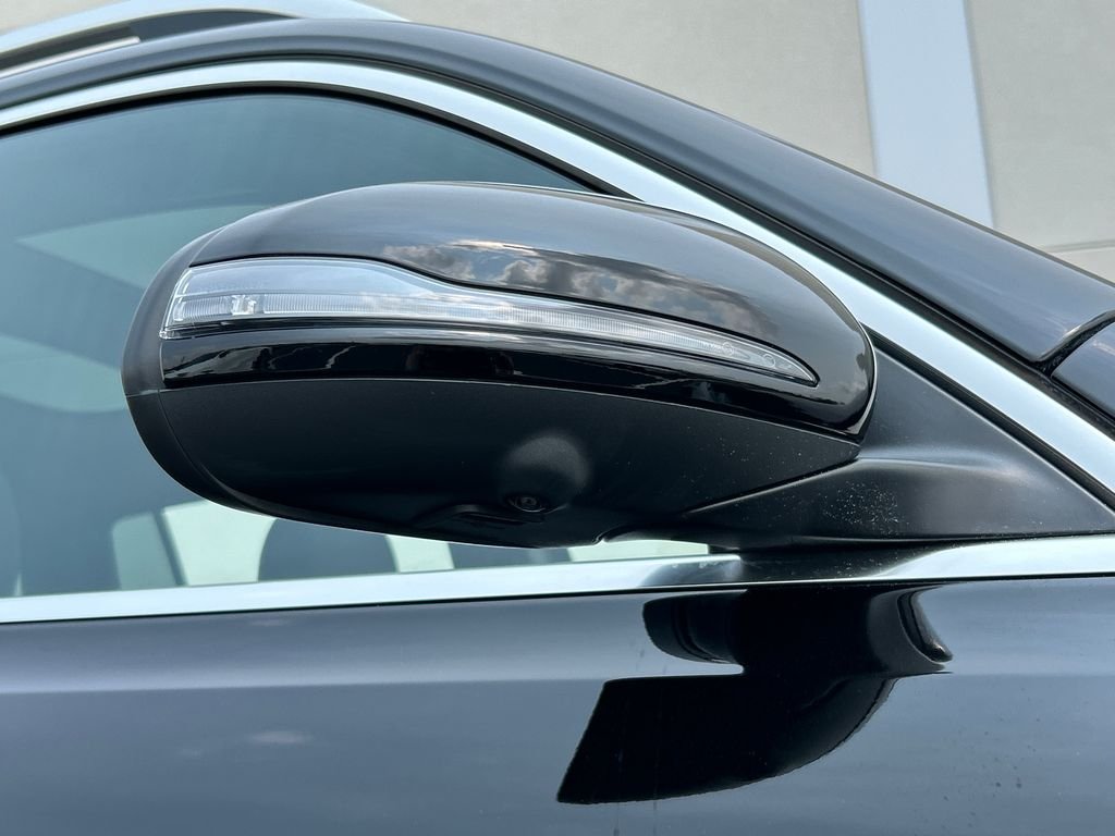 New 2026 Night Black Mercedes-Benz GLB 250 image 33