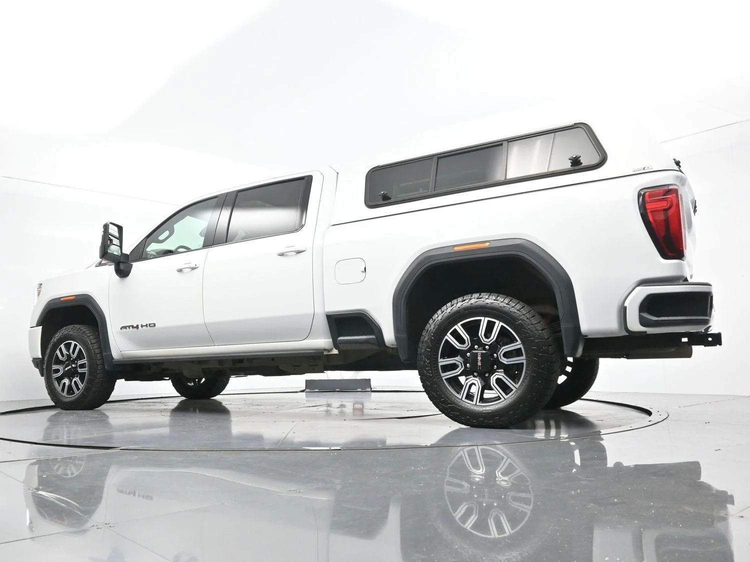 Used 2021 SUMMIT WHITE GMC AT4 image 48
