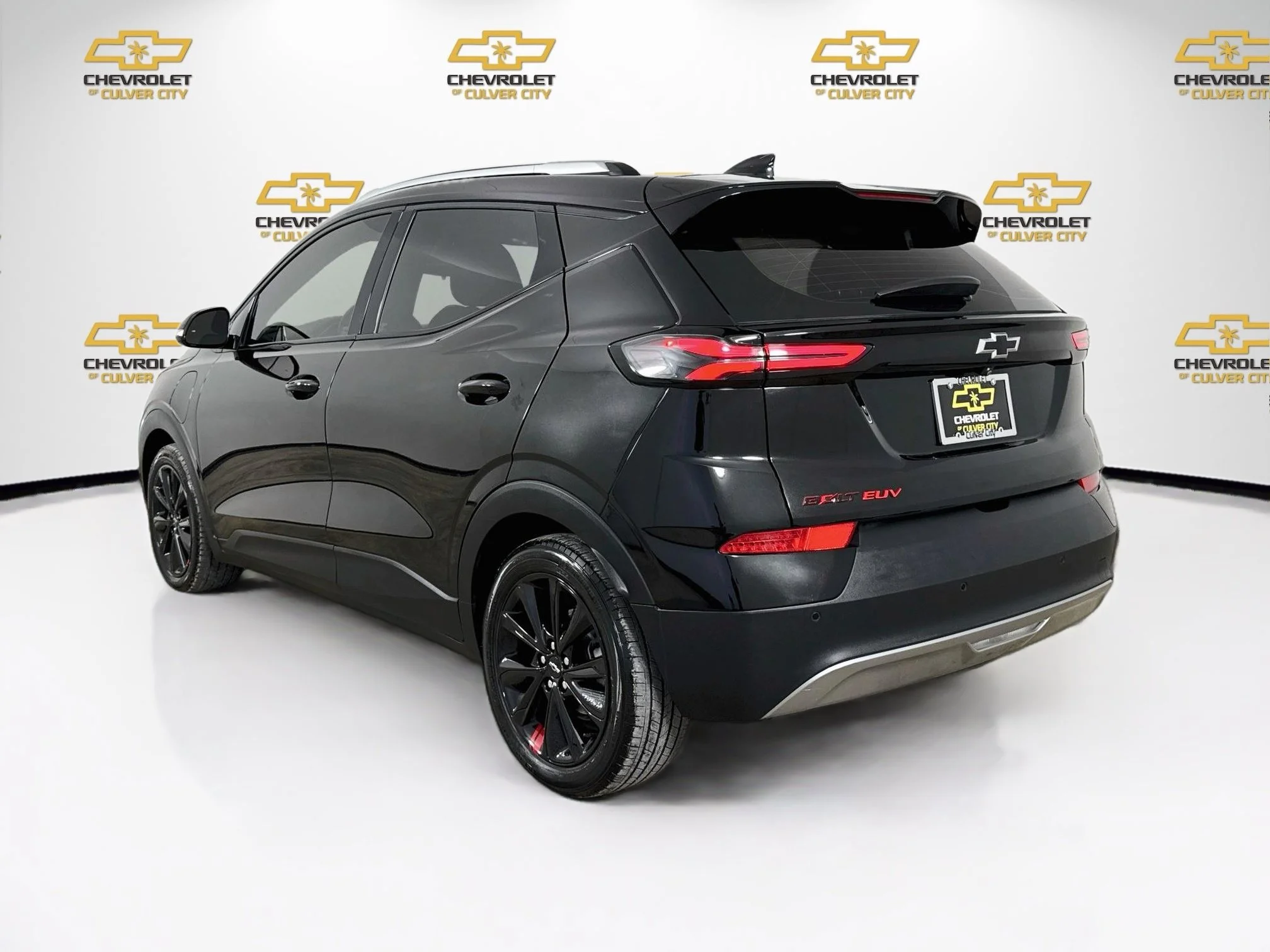 Used 2023 Mosaic Black Metallic Chevrolet LT Redline image 6