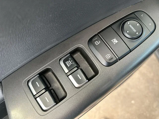 Used 2020 Silver Kia LX image 17