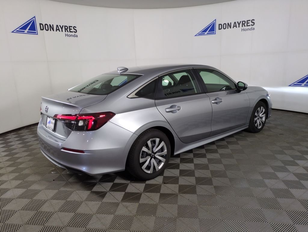 2026 Honda Civic LX - Photo 9