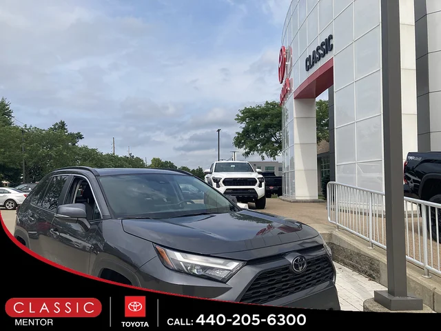 2023 Toyota RAV4 XLE