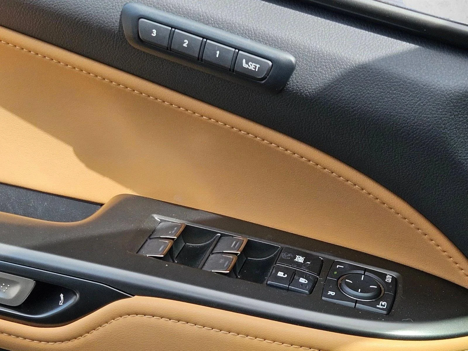 Used 2025 Cloudburst Gray Lexus NX 250 Premium image 9