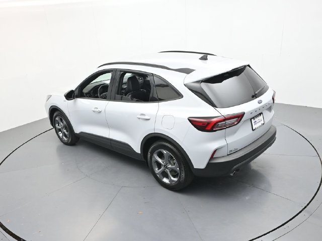 Used 2025 Silver Metallic Ford ST-Line image 41