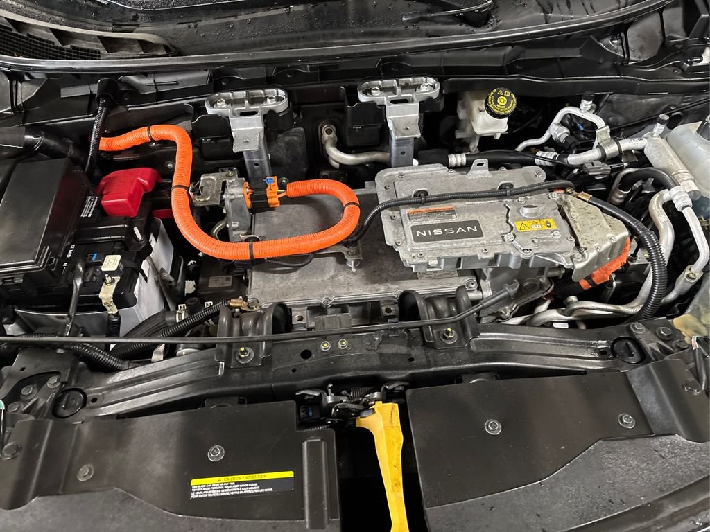 Used 2023 Gray Nissan ENGAGE image 13