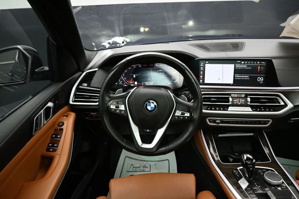 Used 2023 Blue BMW xDrive40i image 12