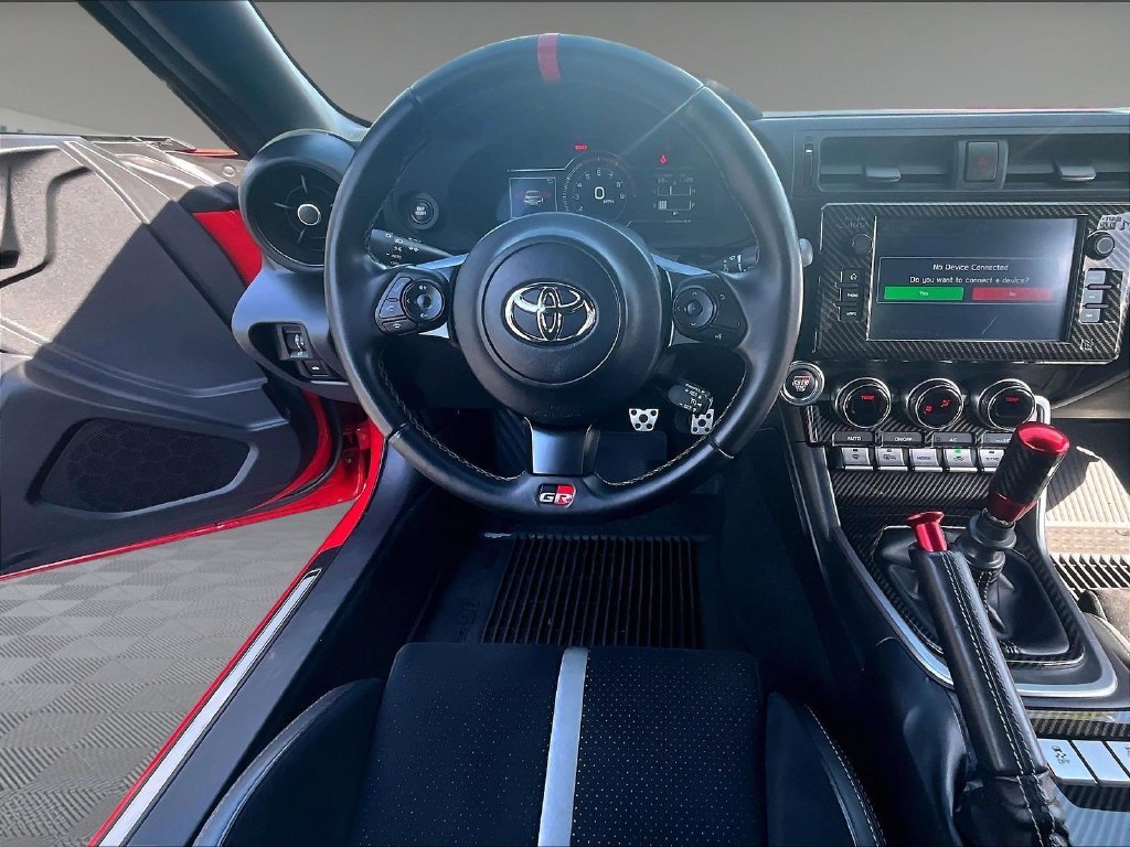 Used 2023  Toyota Premium image 16