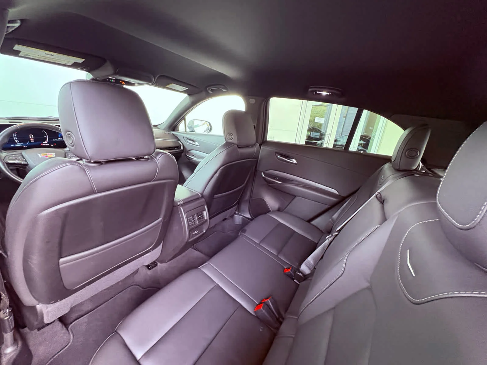 2024 Cadillac XT4 Premium Luxury - Photo 29