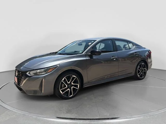 Used 2025 Gray Nissan SR image 8