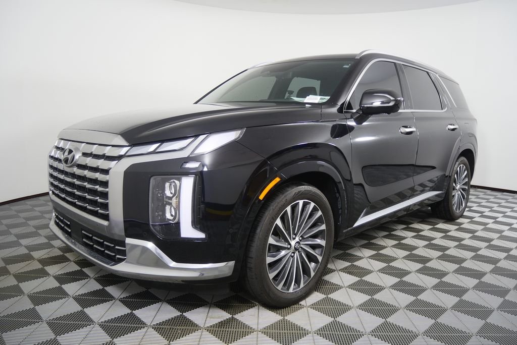Used 2023 Abyss Black Hyundai Calligraphy image 7