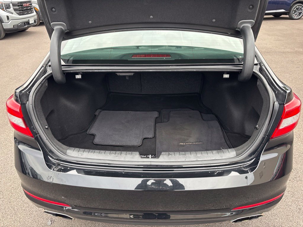 Used 2017 Black Hyundai Sport image 25