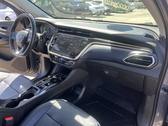 Used 2023 Gray Ghost Metallic Chevrolet Premier image 25