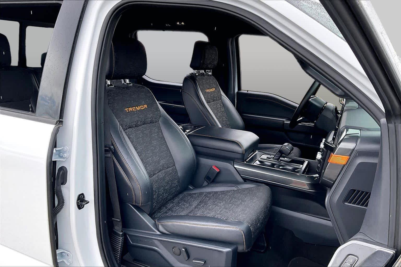 Used 2023 Oxford White Ford Tremor image 9