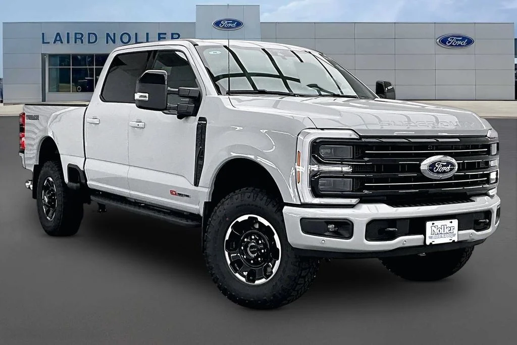 New 2026 Avalanche Ford F-250® Platinum® image 2