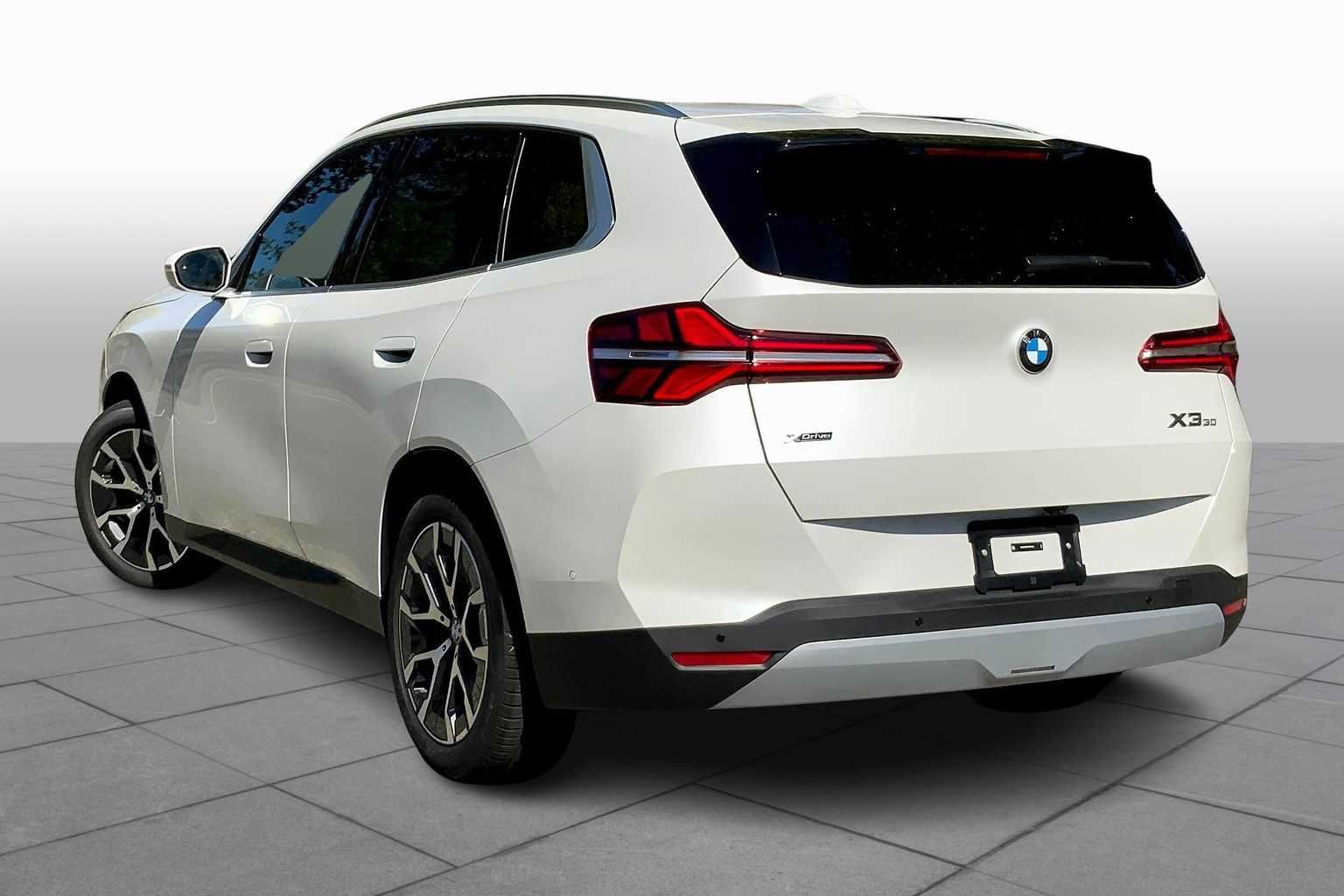 Used 2026 Mineral White Metallic BMW 30 xDrive image 12