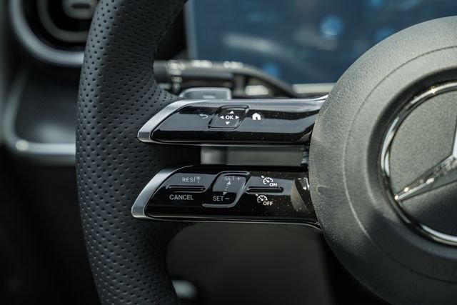 New 2026  Mercedes-Benz C 300 image 27