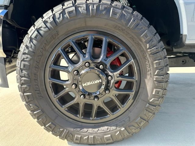 Used 2024 Gray Ford Lariat image 3