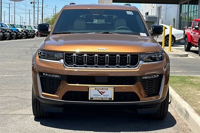 New 2026 Copper Shino Metallic Clear-Coat Exterior Paint Jeep Limited image 8