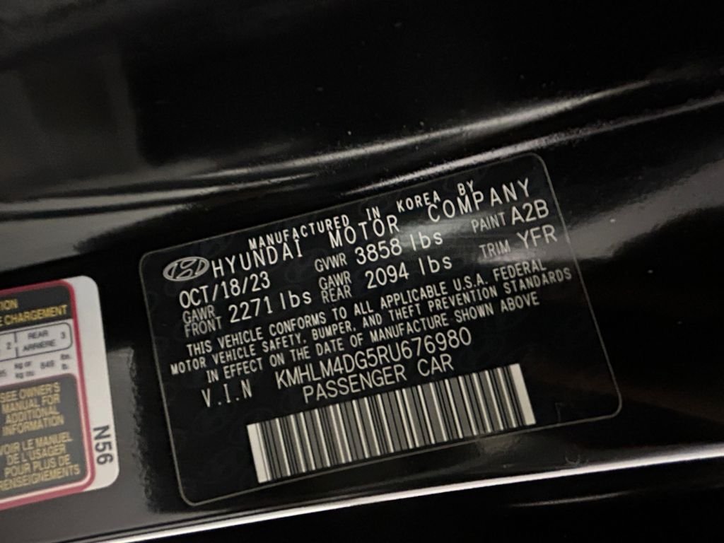 Used 2024 Black Hyundai SEL image 20