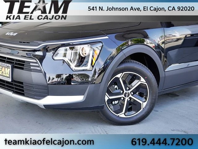 New 2026 Black Kia LX image 3