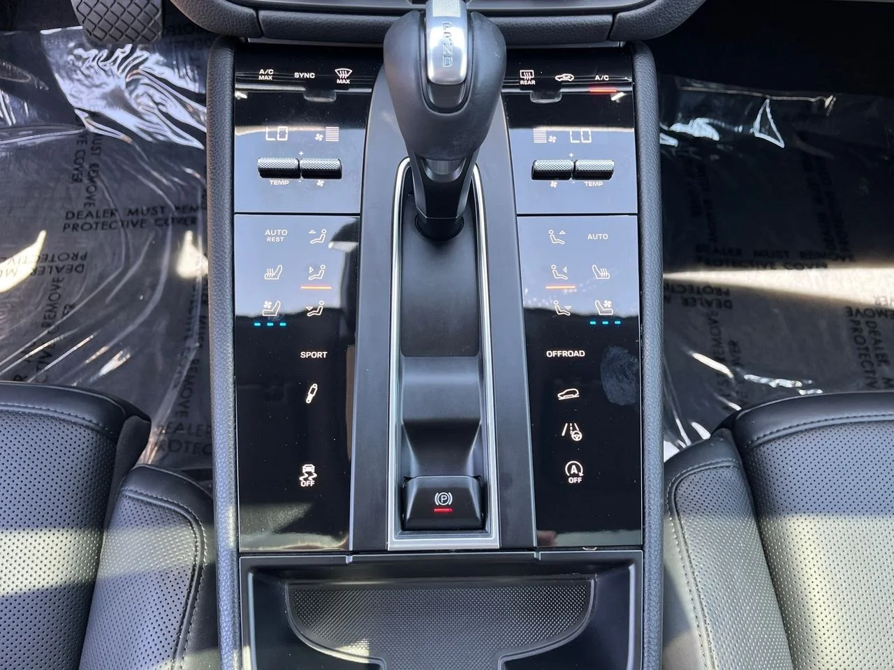 Used 2023 Volcano Grey Metallic Porsche S image 25