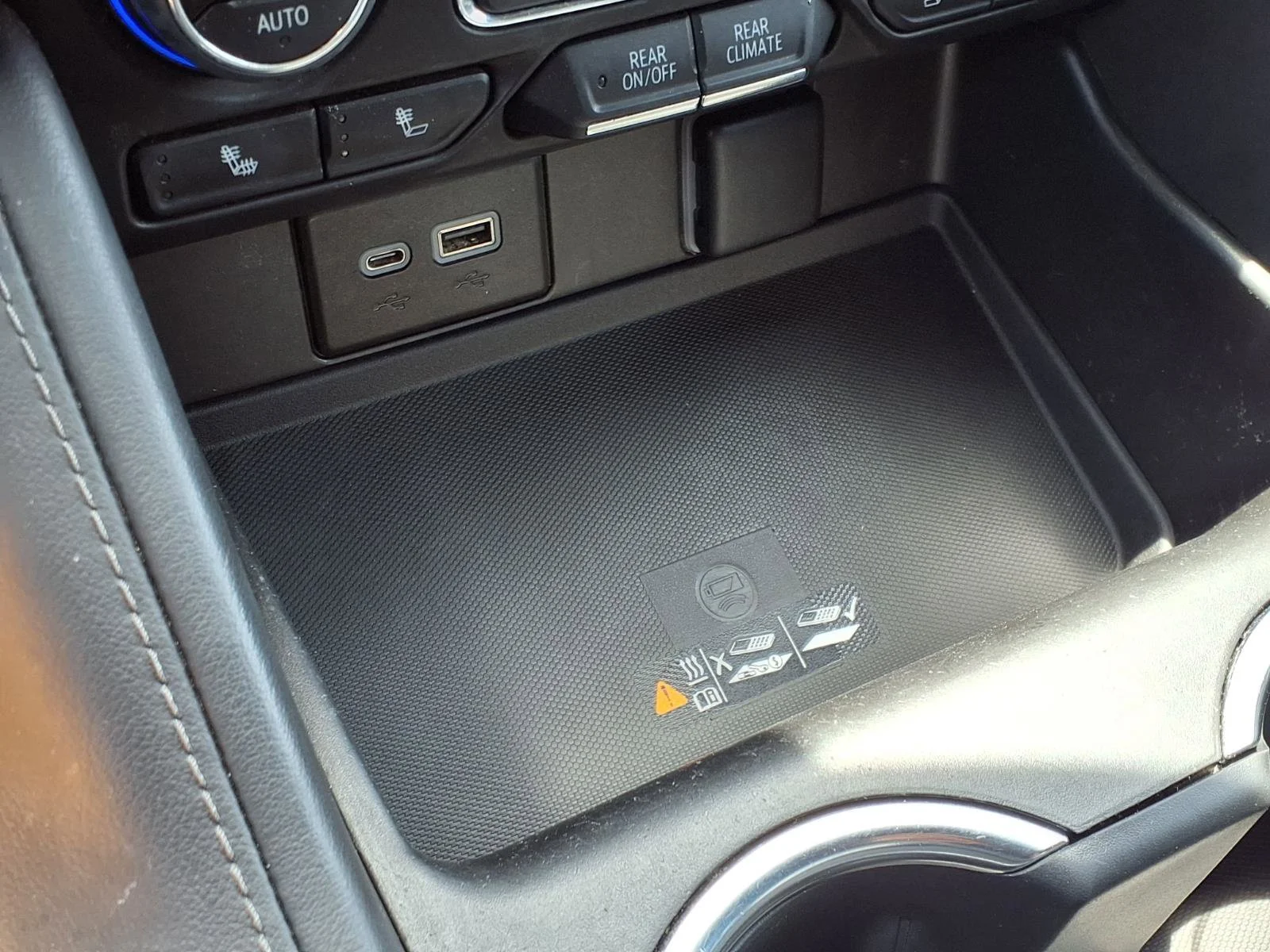 Used 2022 Summit White Chevrolet Z71 image 8