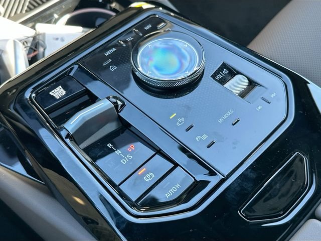 New 2026 White BMW 530i image 14