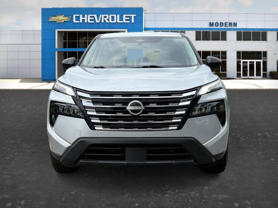 Used 2024 Brilliant Silver Metallic Nissan S image 7