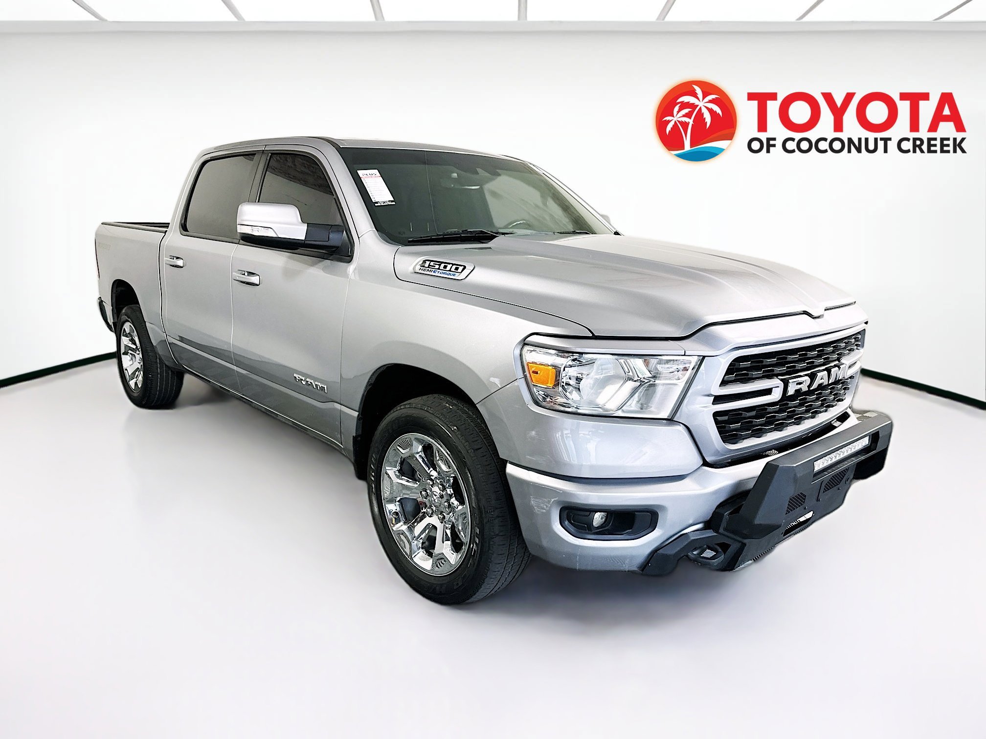 2022 RAM 1500 Big Horn/Lone Star 4x4 Crew Cab 5'7's photo