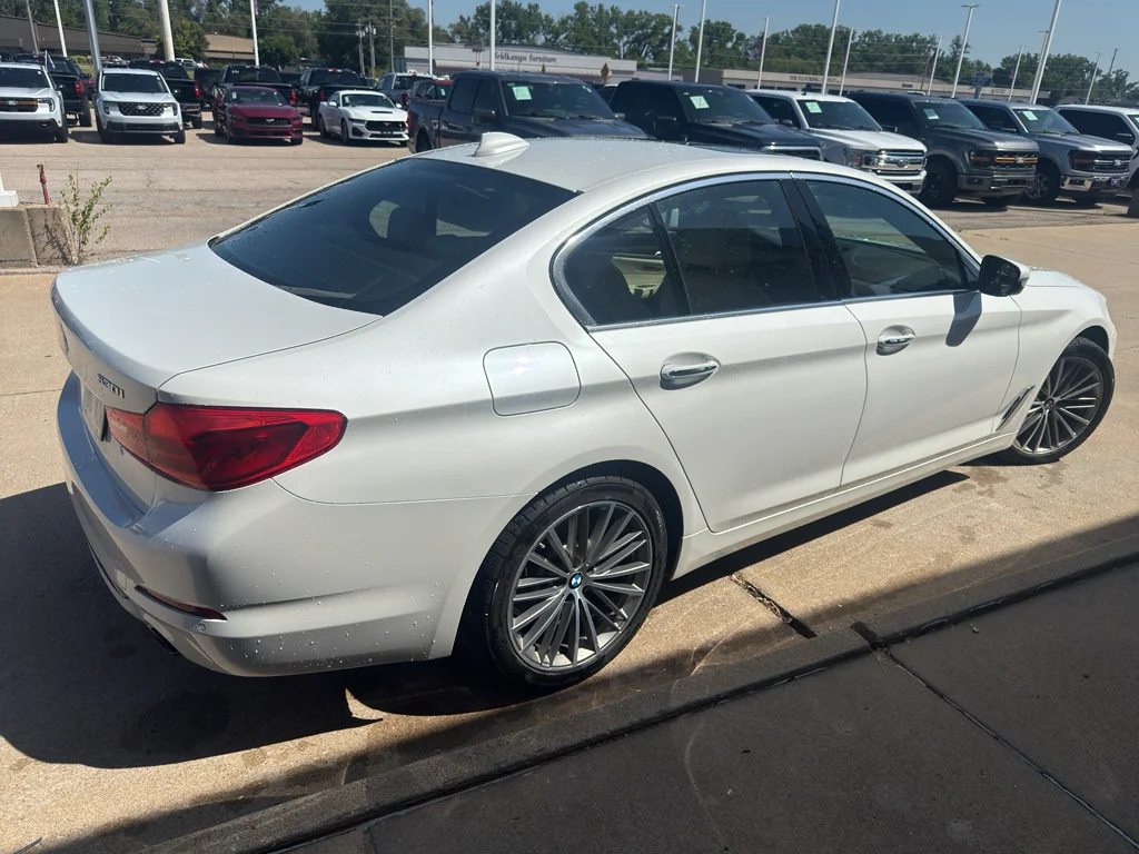 Used 2018 Mineral White Metallic BMW 530i xDrive image 7