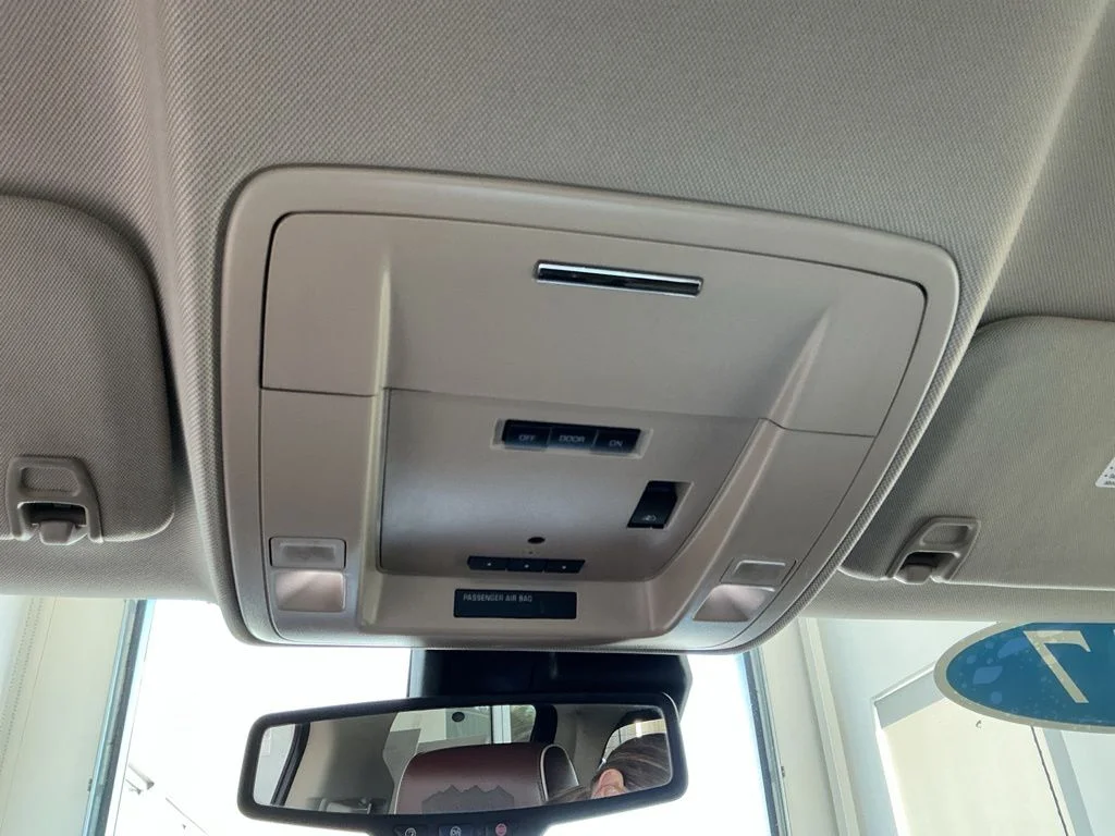 Used 2017 Pearl Chevrolet High Country image 19