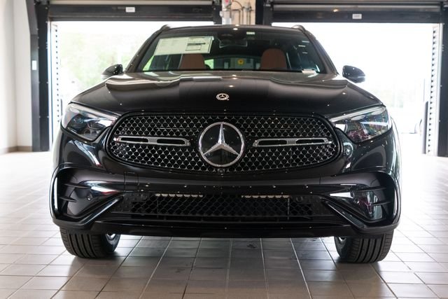 New 2027 Obsidian Black Metallic Mercedes-Benz GLC 300 image 2