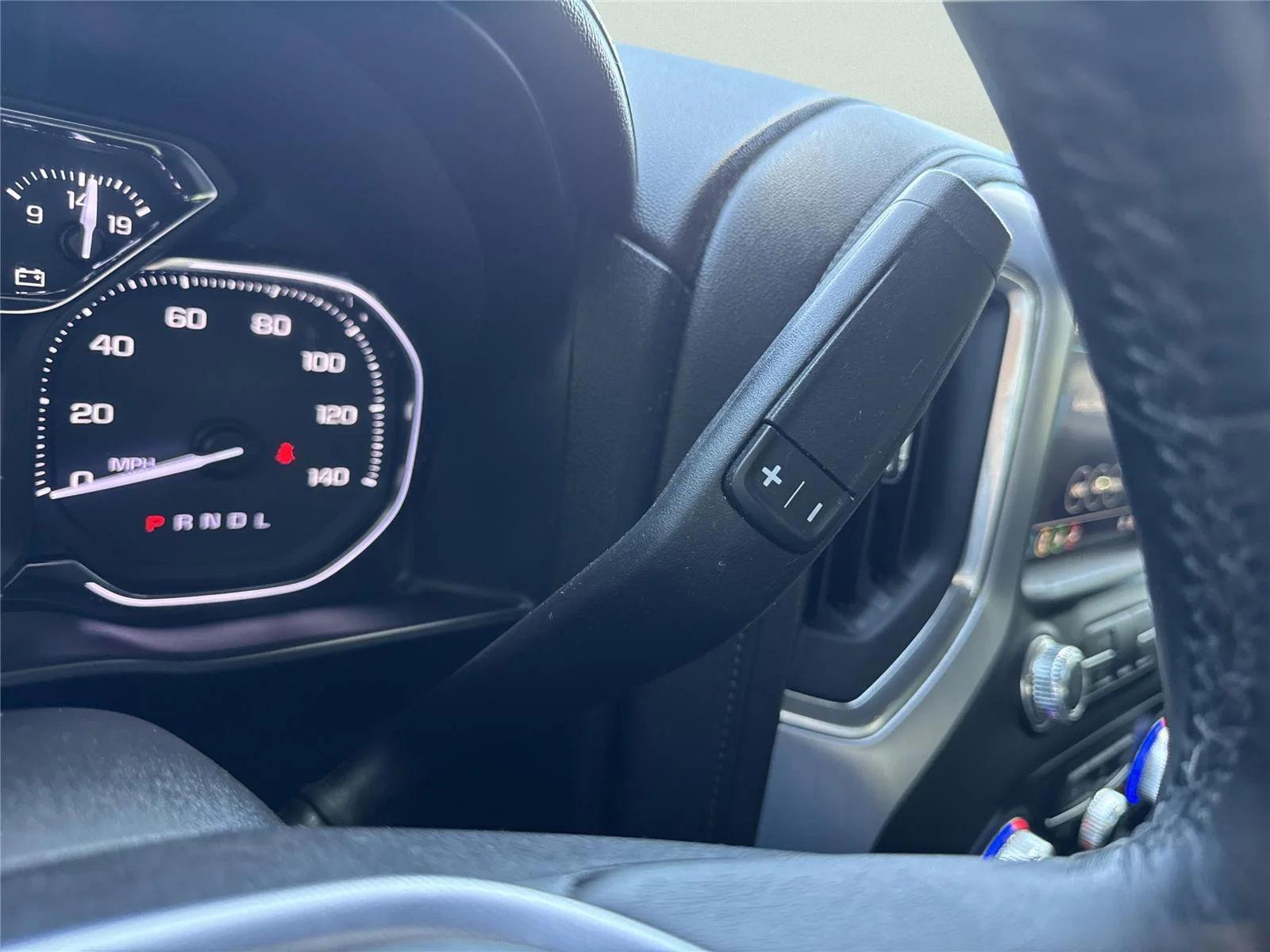 Used 2019 Pacific Blue Metallic GMC SLT image 24