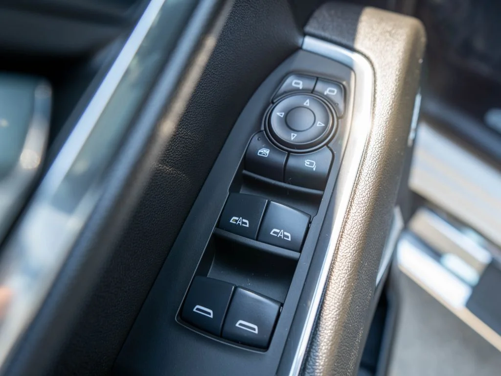 2024 GMC Sierra 1500 SLT - Photo 19