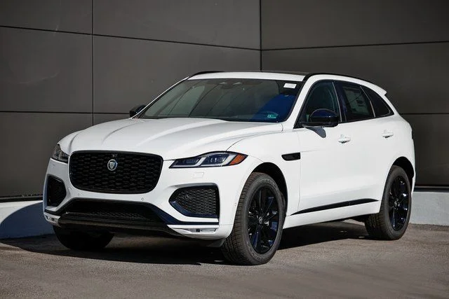 2026 Jaguar F-PACE P400 R-Dynamic S's photo