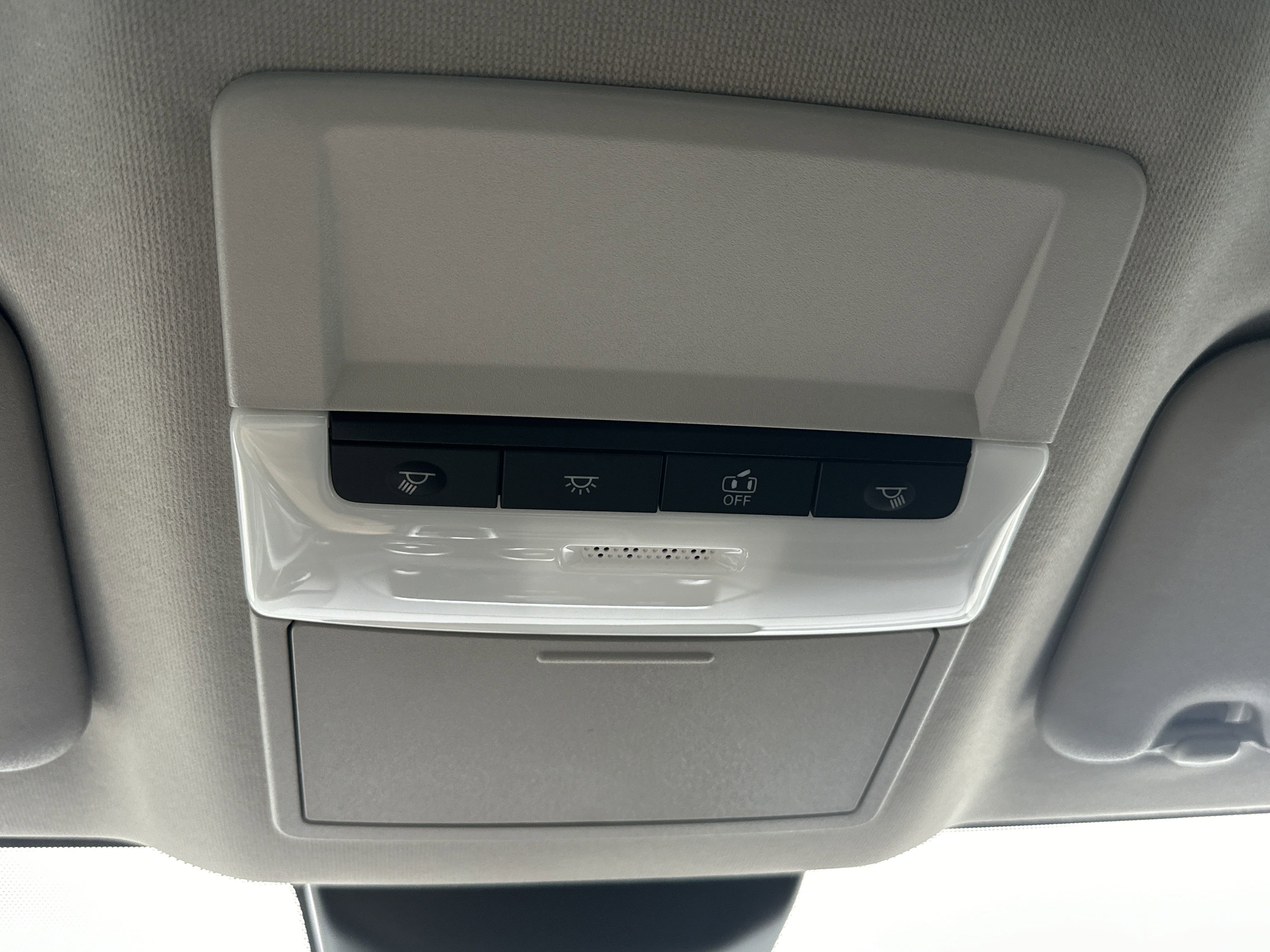 2025 Nissan Sentra SR - Photo 22