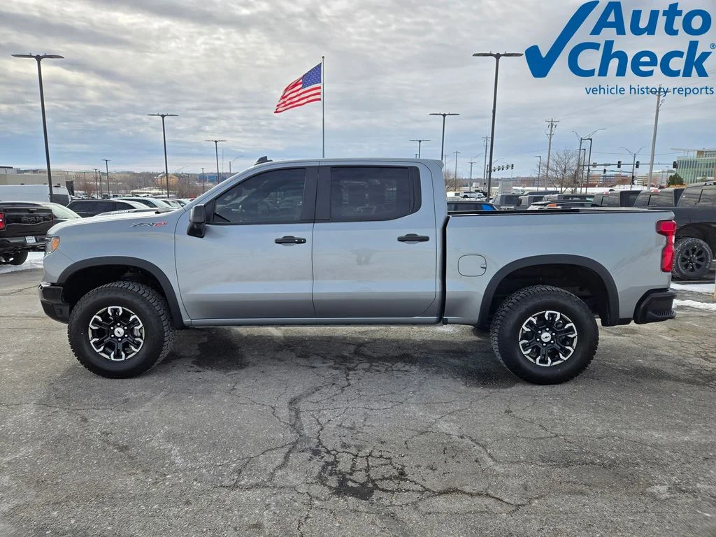 Used 2024 Sterling Gray Metallic Chevrolet ZR2 image 6