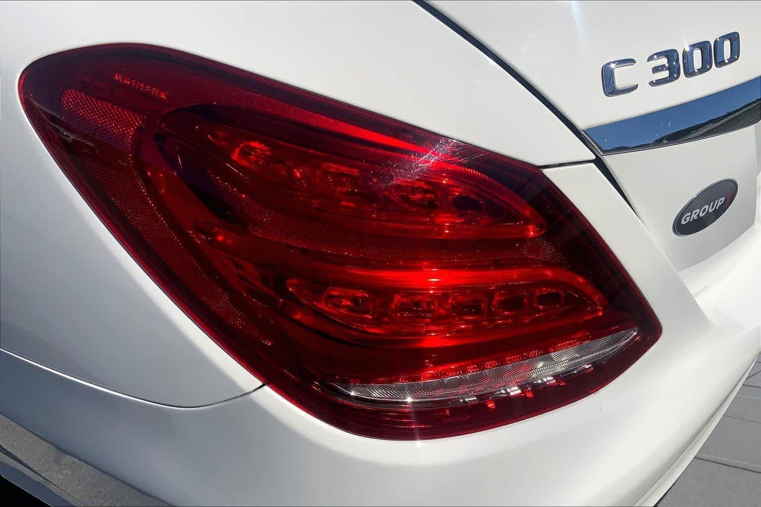 Used 2016 Polar White Mercedes-Benz C 300 Luxury image 28