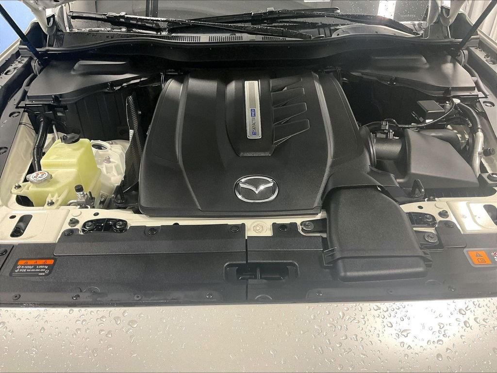 Used 2024 White Mazda Preferred image 29