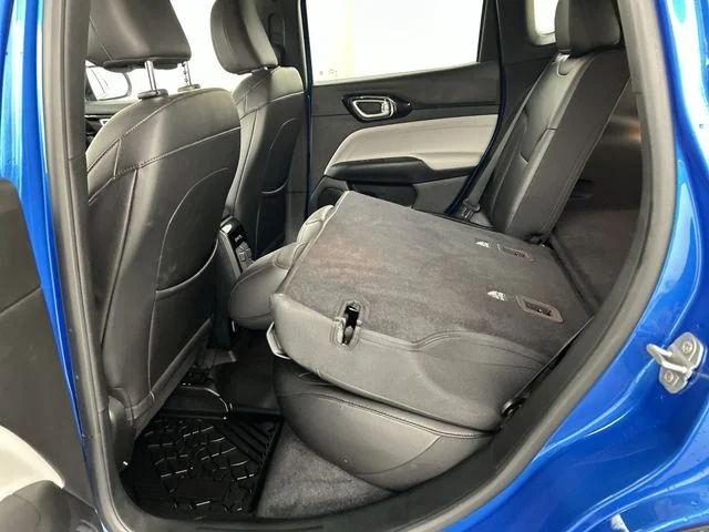 Used 2024 Blue Jeep Limited image 28