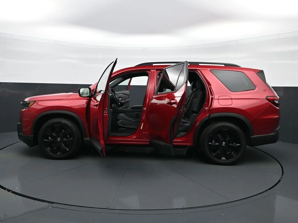 New 2026 Radiant Red Metallic II Honda Black Edition image 34
