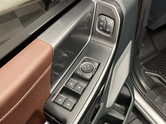 Used 2021 Gray Ford LARIAT image 11