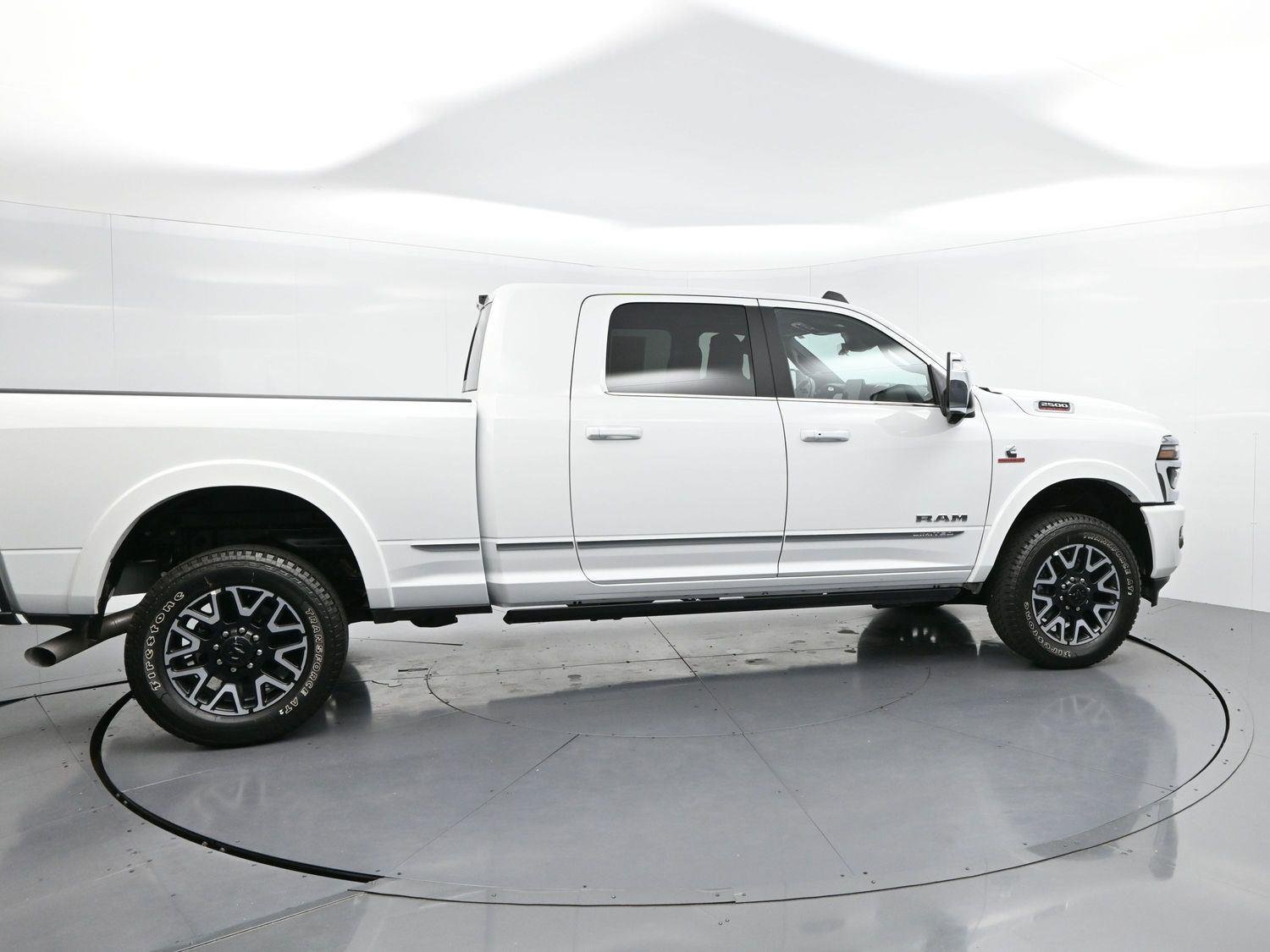 Used 2025 White Ram Limited image 8